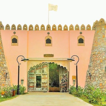 Lohagarh Fort Resort Kukas Exterior foto